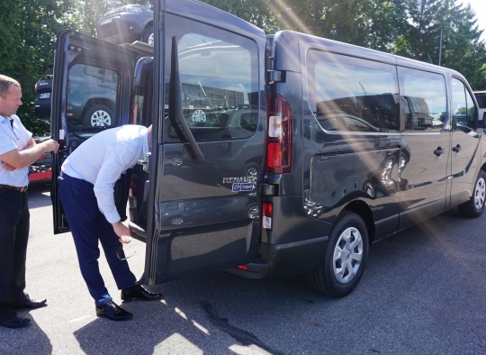 Savivaldybė įsigijo keturis naujus lengvuosius automobilius ir mikroautobusą 