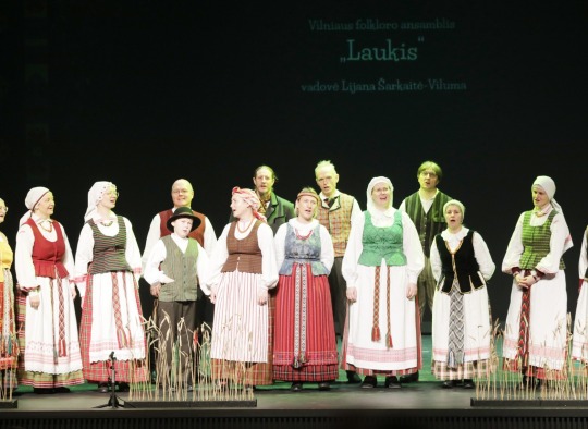 Folkloro šventėje „Padainuosim susiėję“ pristatytas pirmasis Ukmergės krašto dainynas