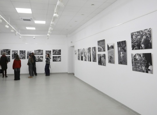 Fotomenininko  Romualdo Požerskio darbų parodos pristatymo akimirkos
