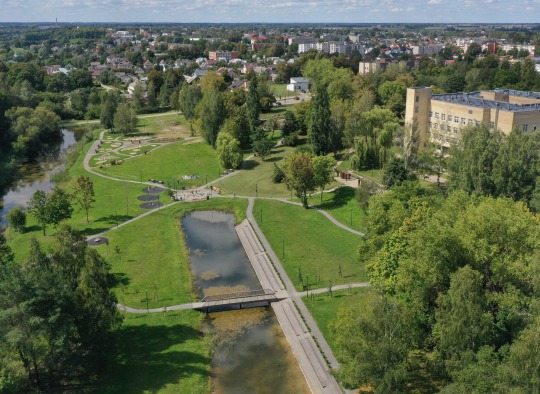 Kviečiame pasigrožėti žaliuojančiomis ir žydinčiomis Ukmergės erdvėmis