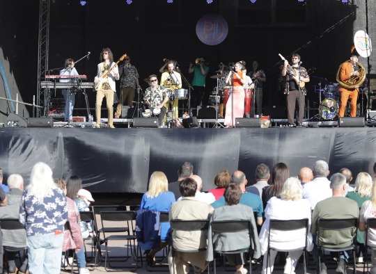 Koncerto metu publika leidosi į pietietiškos muzikos labirintus