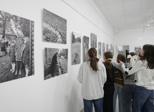 Fotomenininko  Romualdo Požerskio darbų parodos pristatymo akimirkos