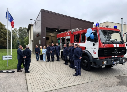 Pabaisko ugniagesiams gelbėtojams – naujas gaisrinis automobilis