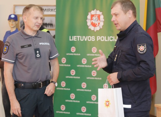 Ukmergės rajono policijos komisariato buvusio vadovo išlydėtuvių ir naujo vadovo pristatymo akimirkos