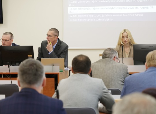 Posėdžiavo Ukmergės rajono savivaldybės taryba