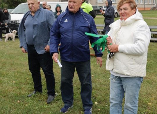 Vidiškiuose 40-ąjį kartą „nusilenkta“ futbolui: tradicija, suburianti kelias kartas