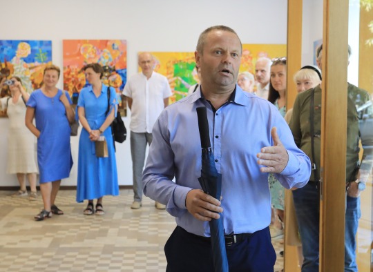 Akimirkos iš Juliaus Zarecko tapybos darbų parodos