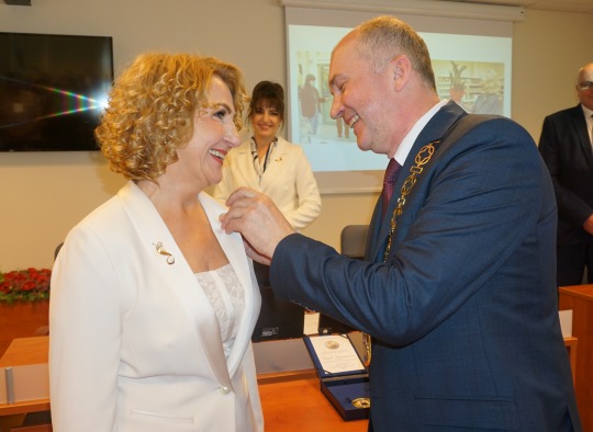 Iškilmingo Tarybos posėdžio akimirkos