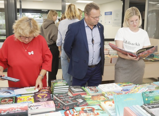 Ukmergėje įvyko knygų mugė „Aš tik pažiūrėsiu“