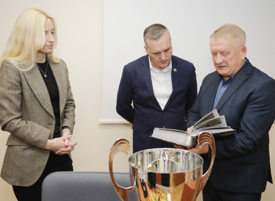 Savivaldybėje pasveikintos LMFA II lygos čempionės – „SC-Ukmergė“ komanda