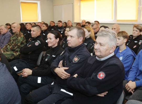 Angelų sargų dienos proga – sveikinimai policijos pareigūnams
