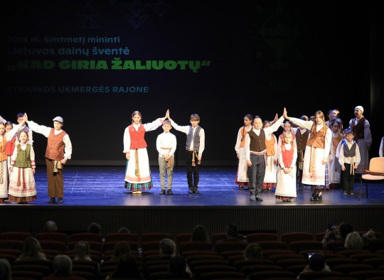 ainų šventei besirengiančių meno kolektyvų atrankos-apžiūros akimirkos