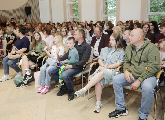 Gabių vaikų ir jaunimo apdovanojimų akimirkos