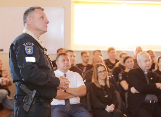 Ukmergės rajono policijos komisariato buvusio vadovo išlydėtuvių ir naujo vadovo pristatymo akimirkos