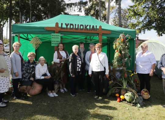 Lyduokiuose šurmuliavo net du kermošiai: „Aniuolų sargų“ ir „Mykoliuko“