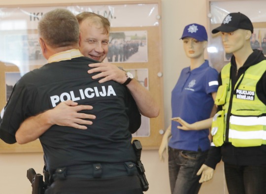 Ukmergės rajono policijos komisariato buvusio vadovo išlydėtuvių ir naujo vadovo pristatymo akimirkos