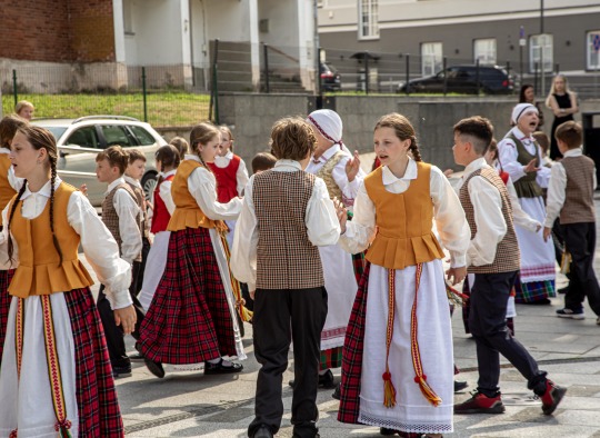 Parodos atidarymas „Mūsų skambantis kraštas. Ukmergiškiai dainų šventėse“