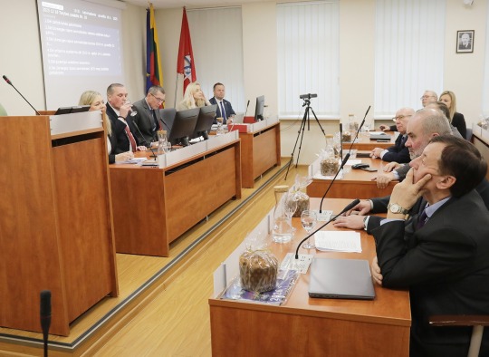 Posėdžiavo Ukmergės rajono savivaldybės taryba