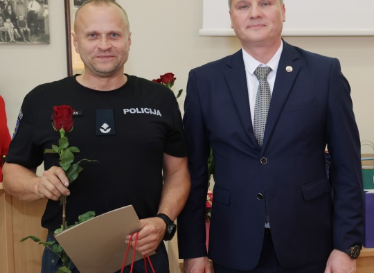 Angelų sargų dieną pagerbti Ukmergės policijos pareigūnai ir pilietiški gyventojai