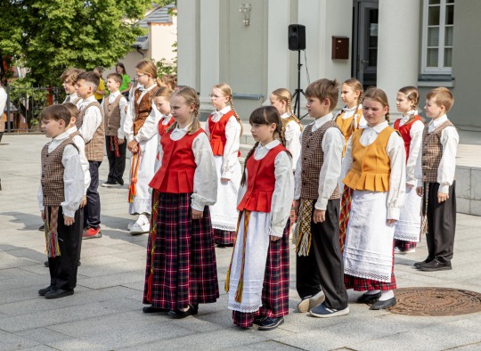 Parodos atidarymas „Mūsų skambantis kraštas. Ukmergiškiai dainų šventėse“