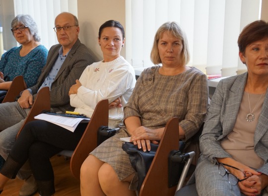 Savivaldybėje aptarti pedagogų darbo apmokėjimo klausimai