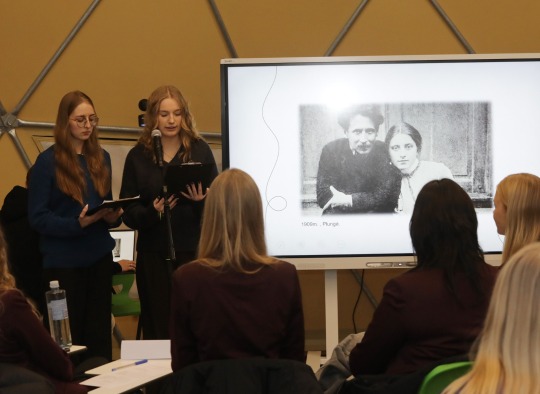 Mokinių konferencijoje - dėmesys moters stiprybės keliui