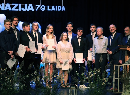 Ukmergės Jono Basanavičiaus gimnazijos brandos atestatų teikimo šventė