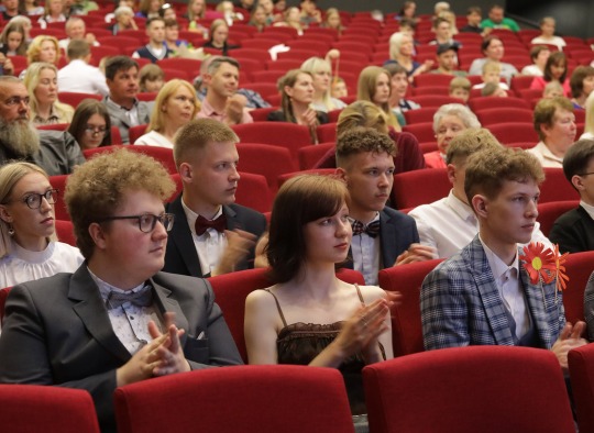 Jono Basanavičiaus gimnazijos abiturientų paskutinis skambutis