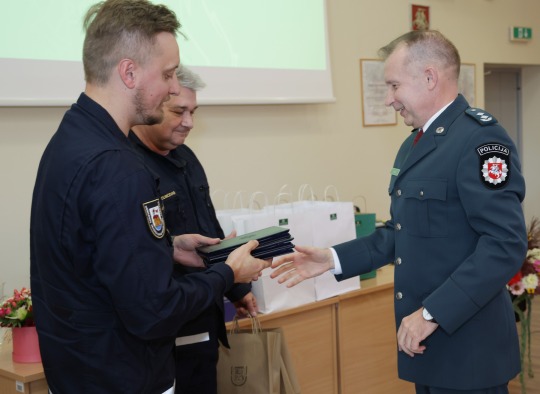 Angelų sargų dieną pagerbti Ukmergės policijos pareigūnai ir pilietiški gyventojai