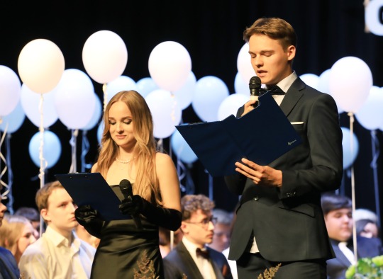 Ukmergės Jono Basanavičiaus gimnazijos brandos atestatų teikimo šventė