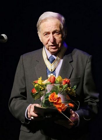VYTAUTAS MACKEVIČIUS
