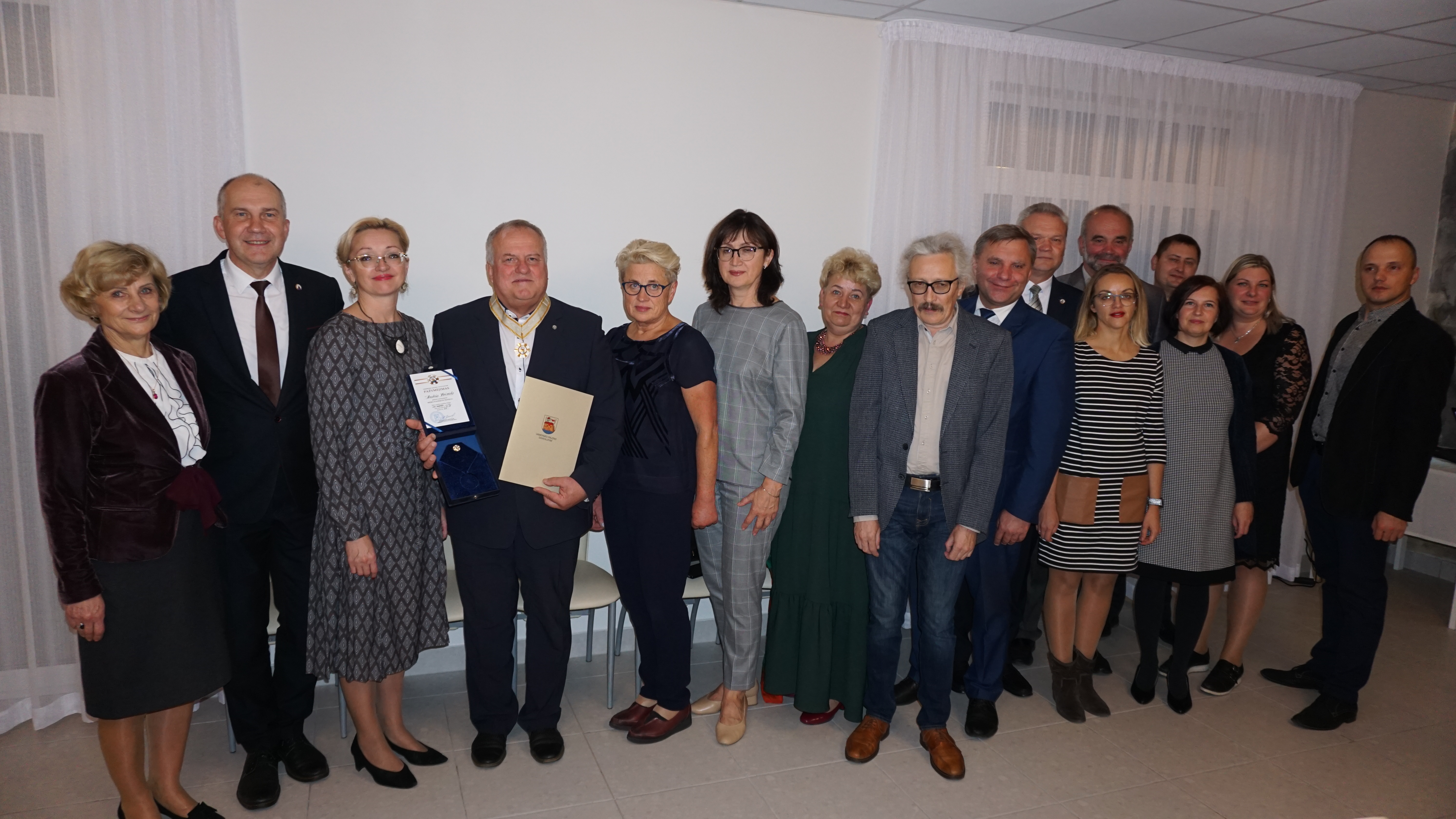 Ilgamečio Ukmergės miesto partnerio - Lyvanų savivaldybės merui Andrisui Vaivodsui įteiktas Mero padėkos ženklas